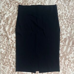 Meghan LA Elegant Black Pencil Skirt